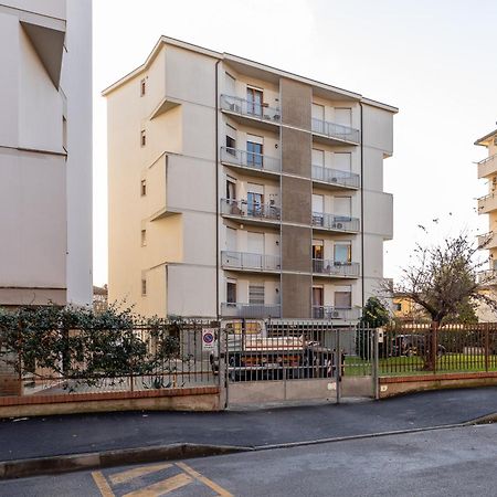 Pisa Quiet And Bright Flats With Balcony Apartment Luaran gambar