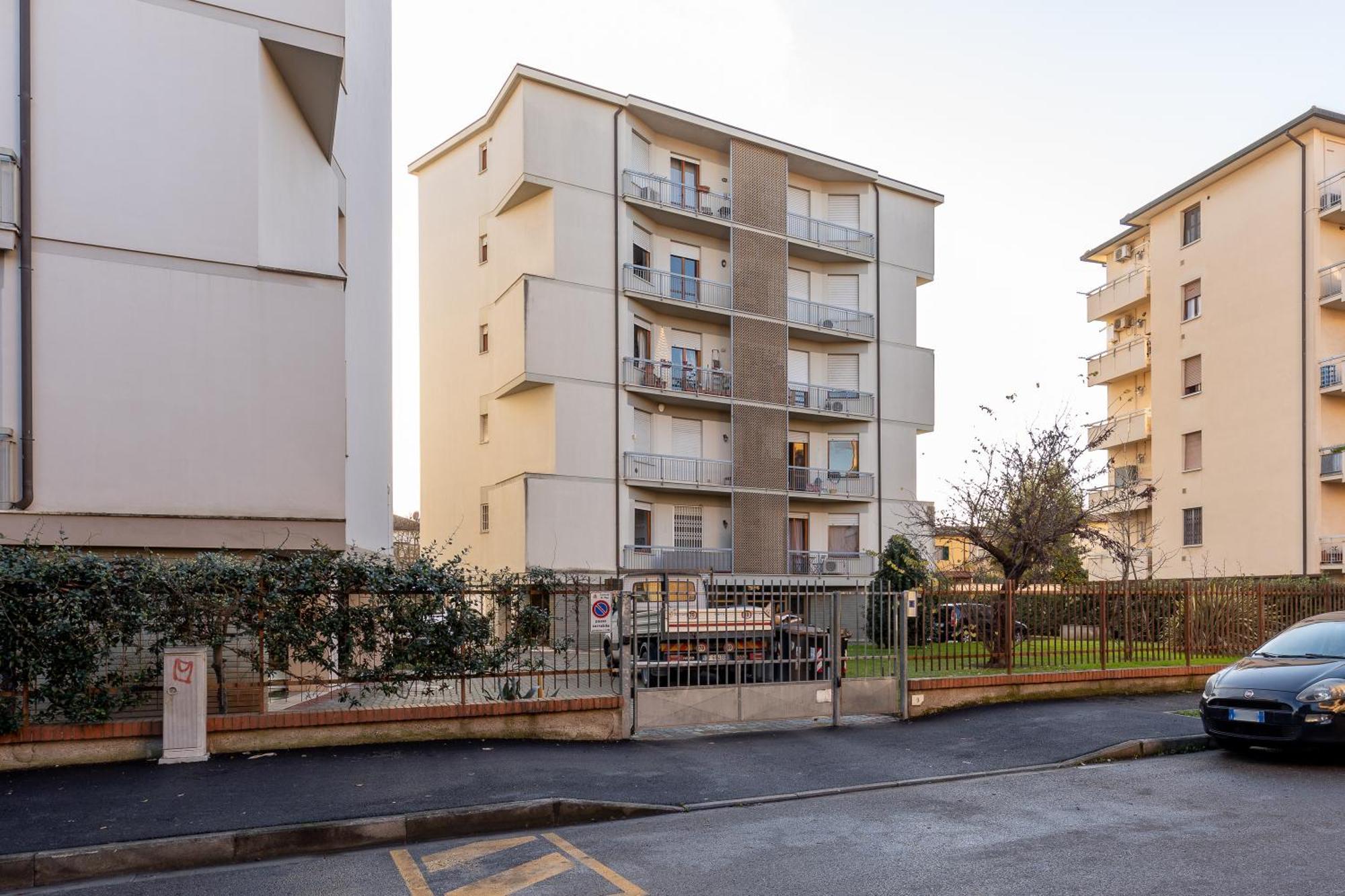 Pisa Quiet And Bright Flats With Balcony Apartment Luaran gambar